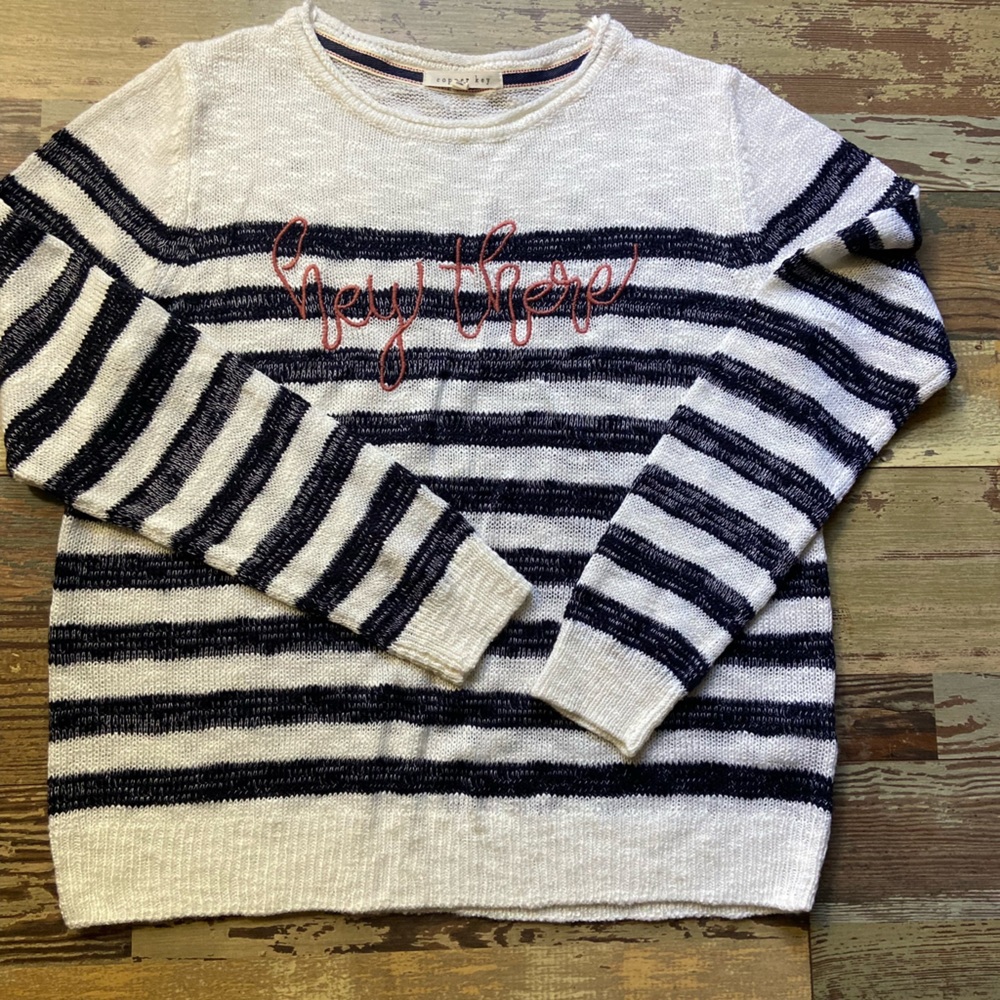 Super cute "Hey There" Women's Knit Sweater Size Large